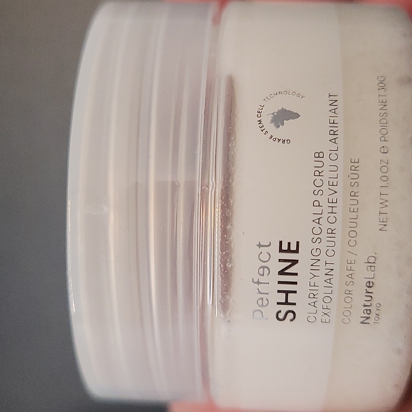 NatureLab Perfect Shine Scalp Scrub - Picture 4 of 4